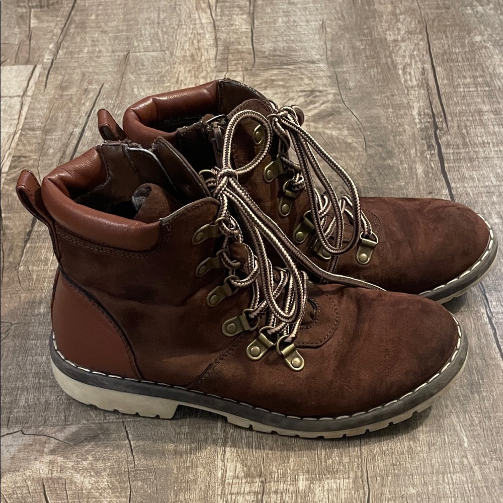 DayFive Koda Kids Brown Lace-Up Boots